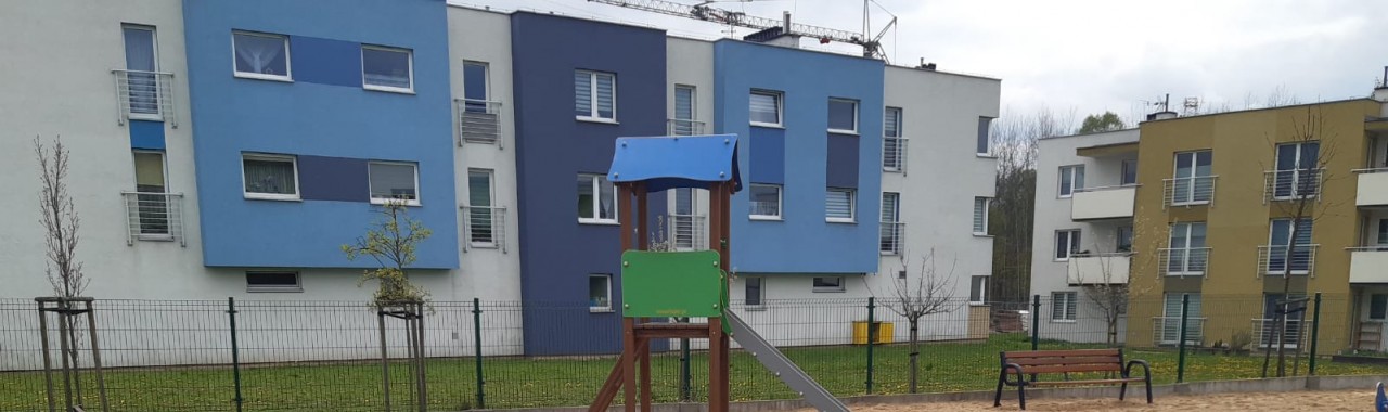 Przygotowanie placu zabaw do sezonu letniego